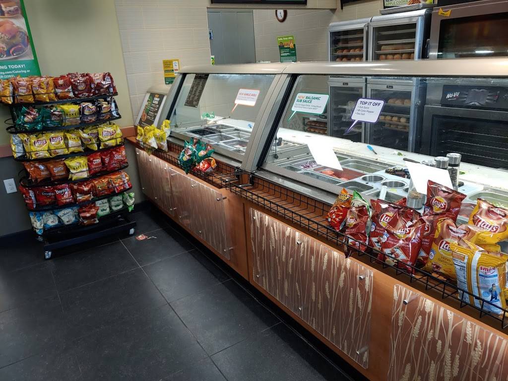 Subway | meal takeaway | 25791 E Smoky Hill Rd Suite 30, Aurora, CO 80016, USA | 3036995810 OR +1 303-699-5810