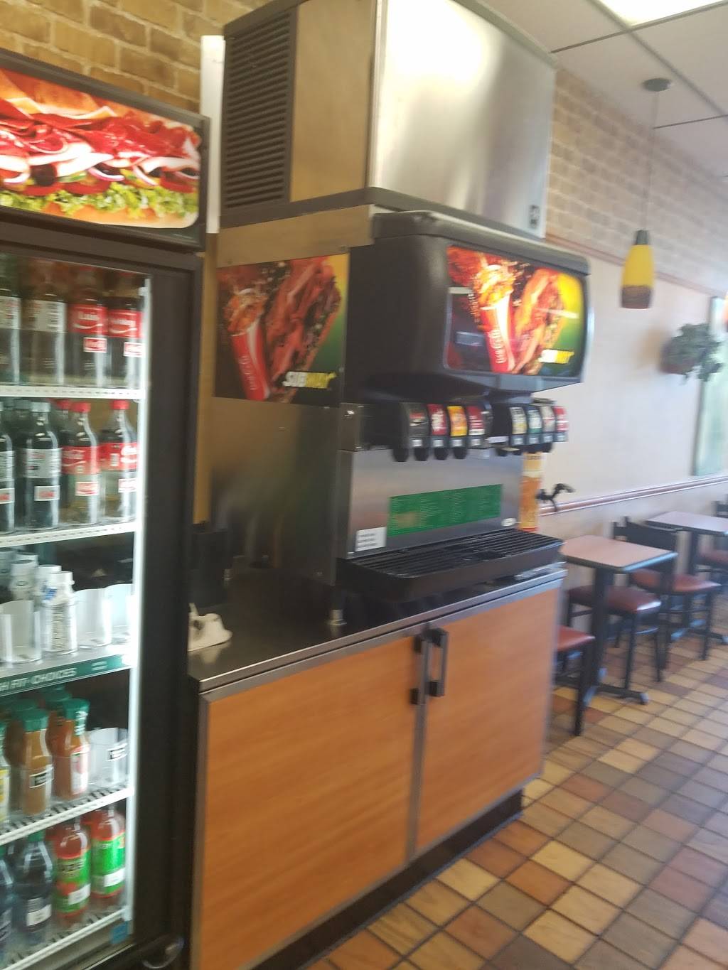 Subway | restaurant | 11812 Belleville Rd, Belleville, MI 48111, USA | 7346977782 OR +1 734-697-7782