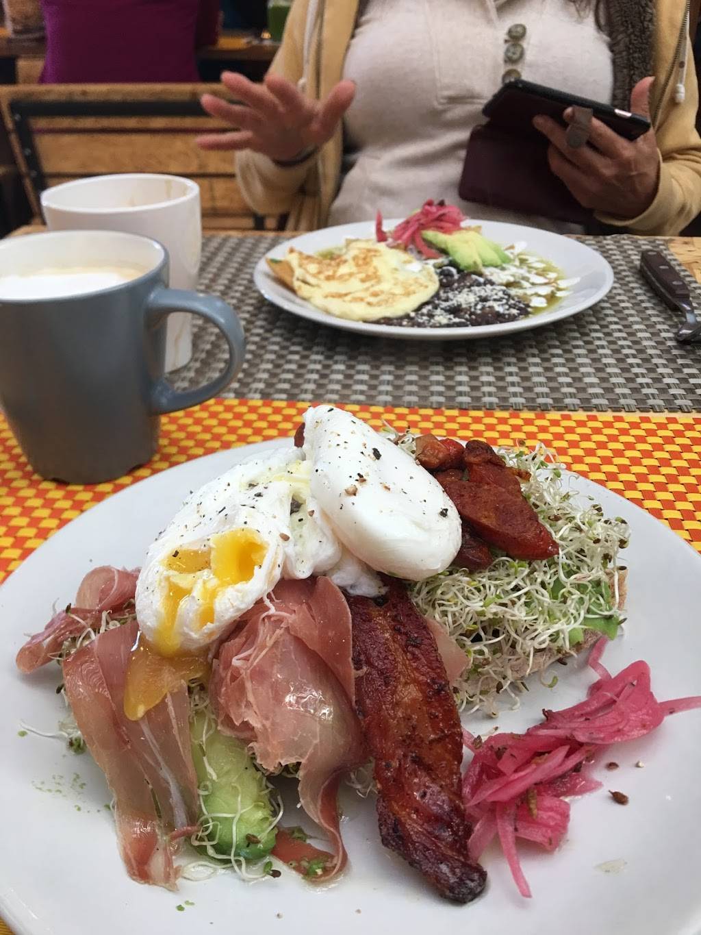 La Flor De La Calabaza | restaurant | km -ensenada, Carretera Tijuana-Ensenada 108, Zona playitas, Quintas Papagayo, 22760 Ensenada, B.C., Mexico | 016461744092 OR +52 646 174 4092