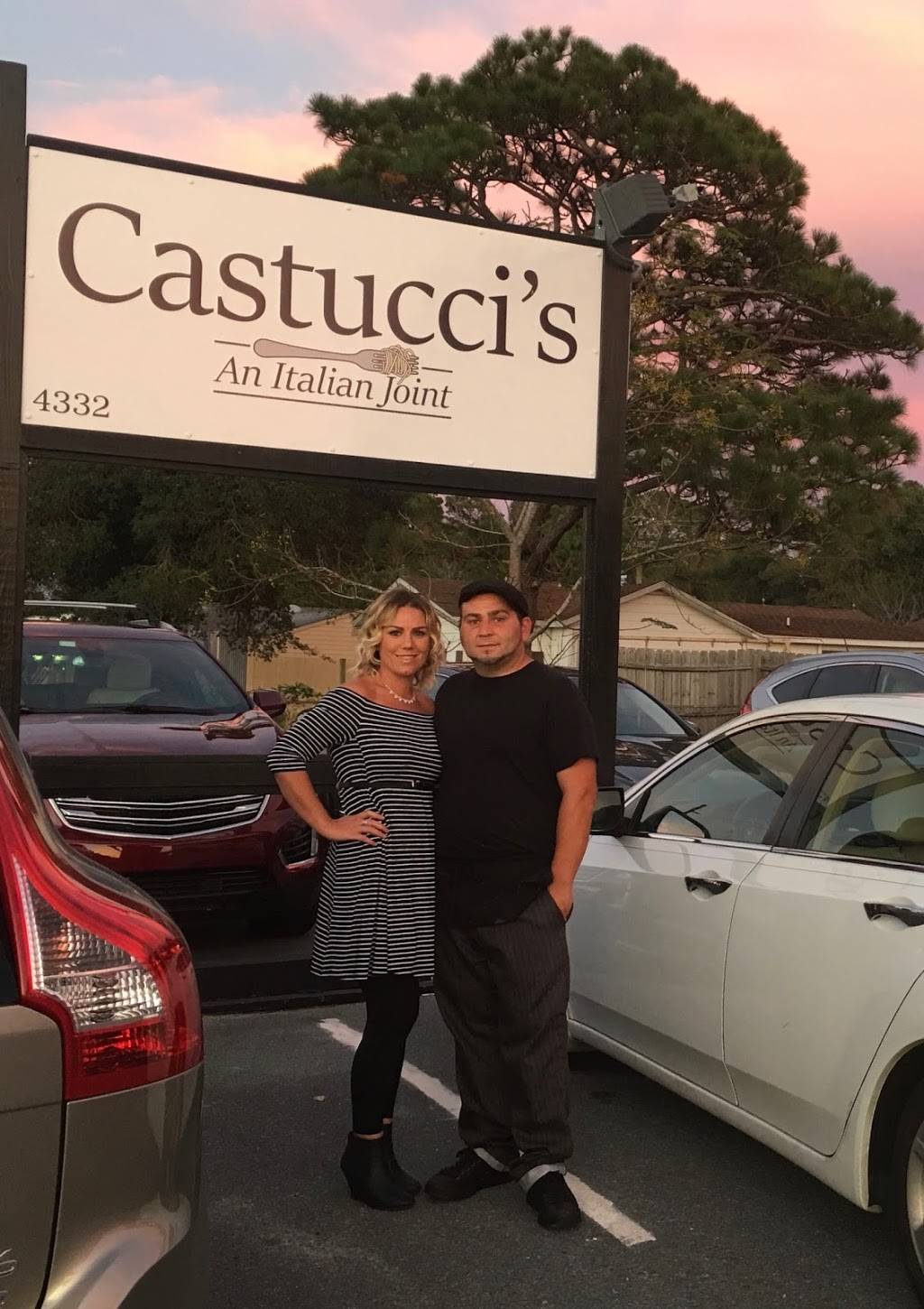Castuccis Italian Restaurant | restaurant | 4332 Long Beach Rd SE, Southport, NC 28461, USA | 9104776755 OR +1 910-477-6755
