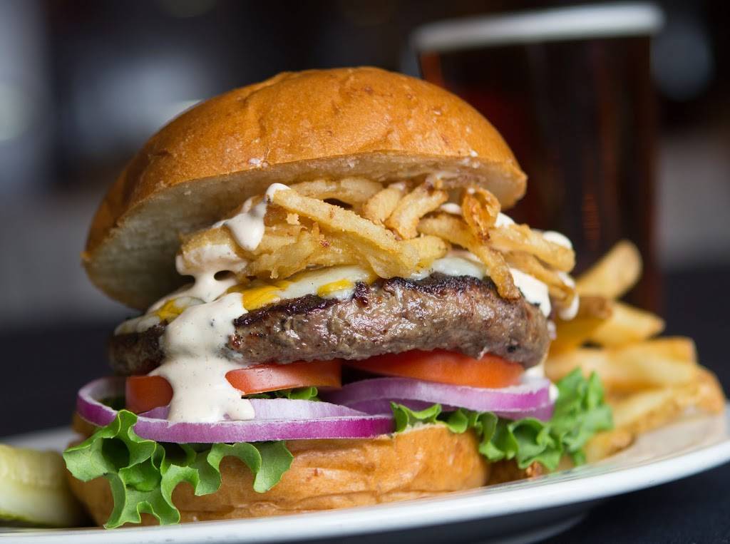 Barnabys of Ridley | restaurant | 2107 MacDade Boulevard, Holmes, PA 19043, USA | 6105225400 OR +1 610-522-5400