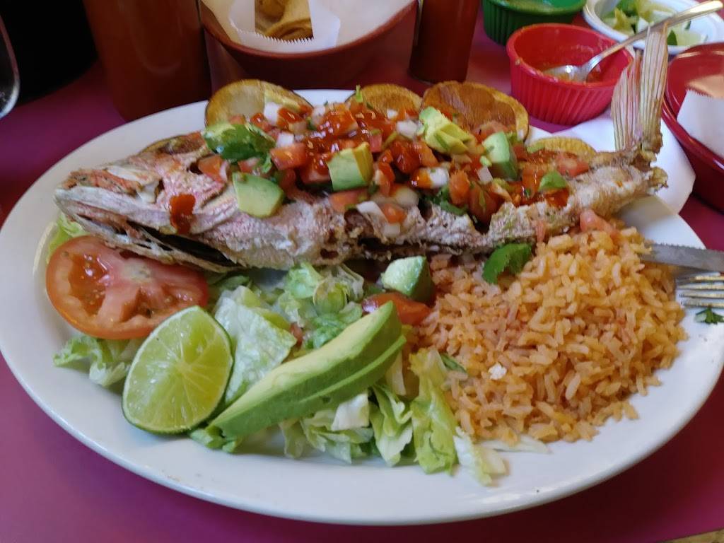 Zacatecas Restaurant | restaurant | 5037 W Diversey Ave, Chicago, IL 60639, USA | 7738041450 OR +1 773-804-1450