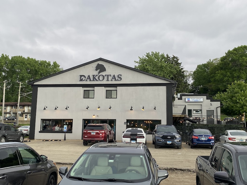 Dakotas | restaurant | 227 Heustis St, Yorkville, IL 60560, USA | 6303819390 OR +1 630-381-9390