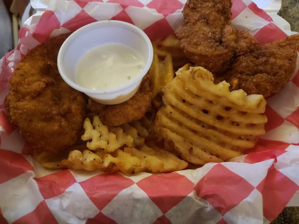 Mad Chicken | restaurant | 4301 W Wisconsin Ave, Appleton, WI 54913, USA | 9208300000 OR +1 920-830-0000