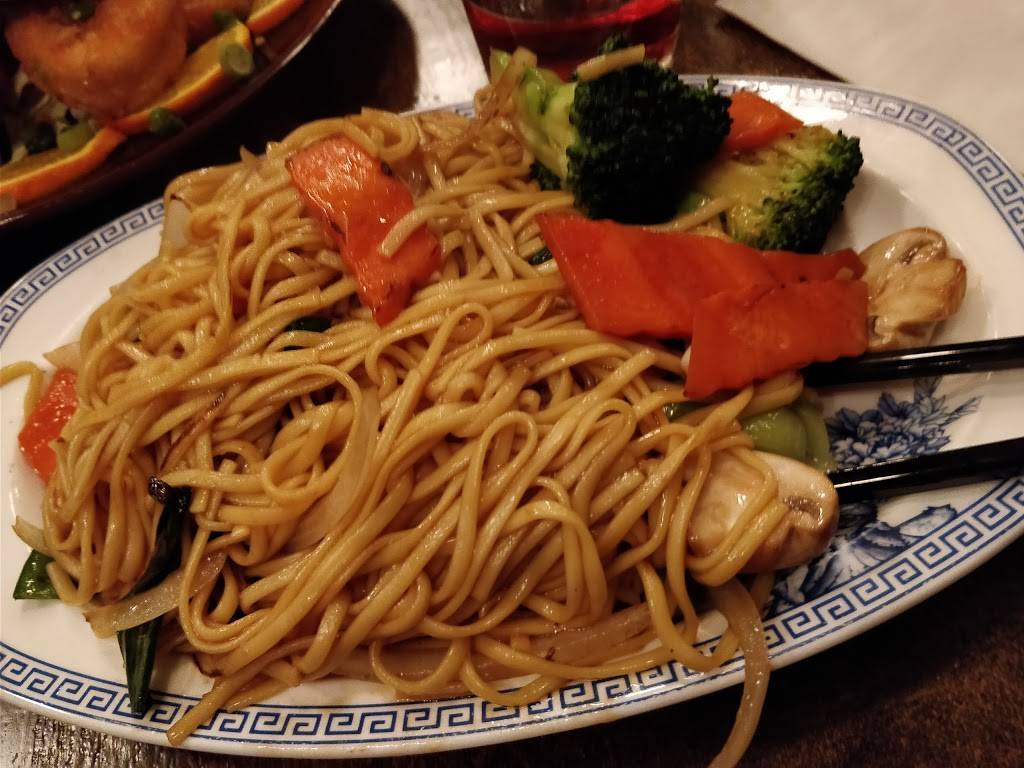 La Salle Dumpling Room | restaurant | 3141 Broadway, New York, NY 10027, USA | 2129610300 OR +1 212-961-0300