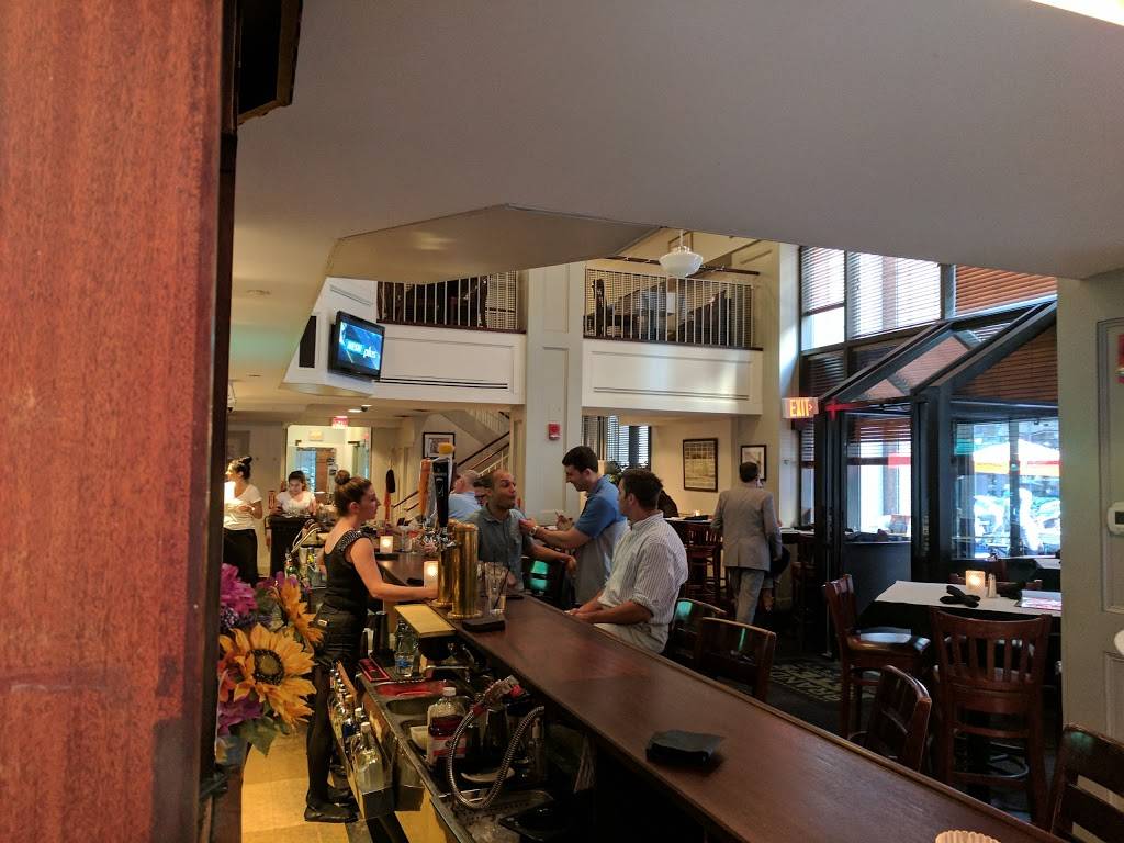 Brandy Petes | restaurant | 267 Franklin St, Boston, MA 02110, USA | 6174394165 OR +1 617-439-4165