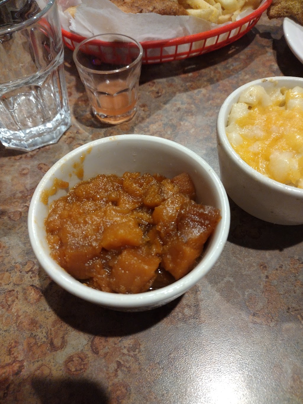 Johnnie Maes Lounge | restaurant | 4080 W Broadway Suite 101-103, Robbinsdale, MN 55422, USA | 7637178328 OR +1 763-717-8328