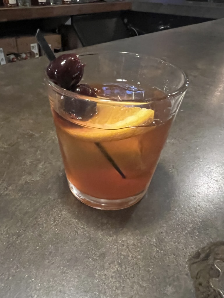 Dads Modern Cocktails & Eatery | restaurant | 7337 E Shea Blvd, Scottsdale, AZ 85253, USA | 4805974584 OR +1 480-597-4584