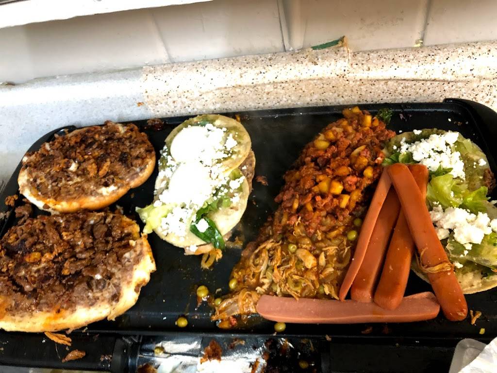 Deli tacos & café Divina | restaurant | 659 E Market St, Salinas, CA 93905, USA | 8314442560 OR +1 831-444-2560