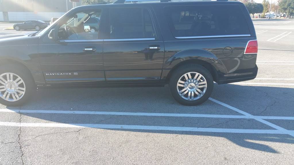 Anthonys Pizza | restaurant | 2490 7th St # 2490, Fort Sam Houston, TX 78234, USA | 2102254694 OR +1 210-225-4694