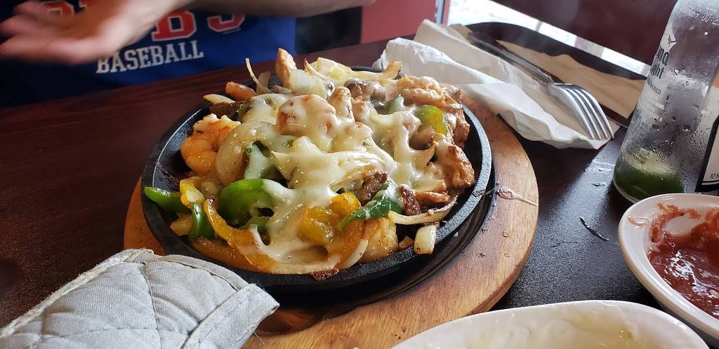 El Patron Jr by Roger | restaurant | 114 Holiday Dr, Summerville, SC 29483, USA | 8432256471 OR +1 843-225-6471