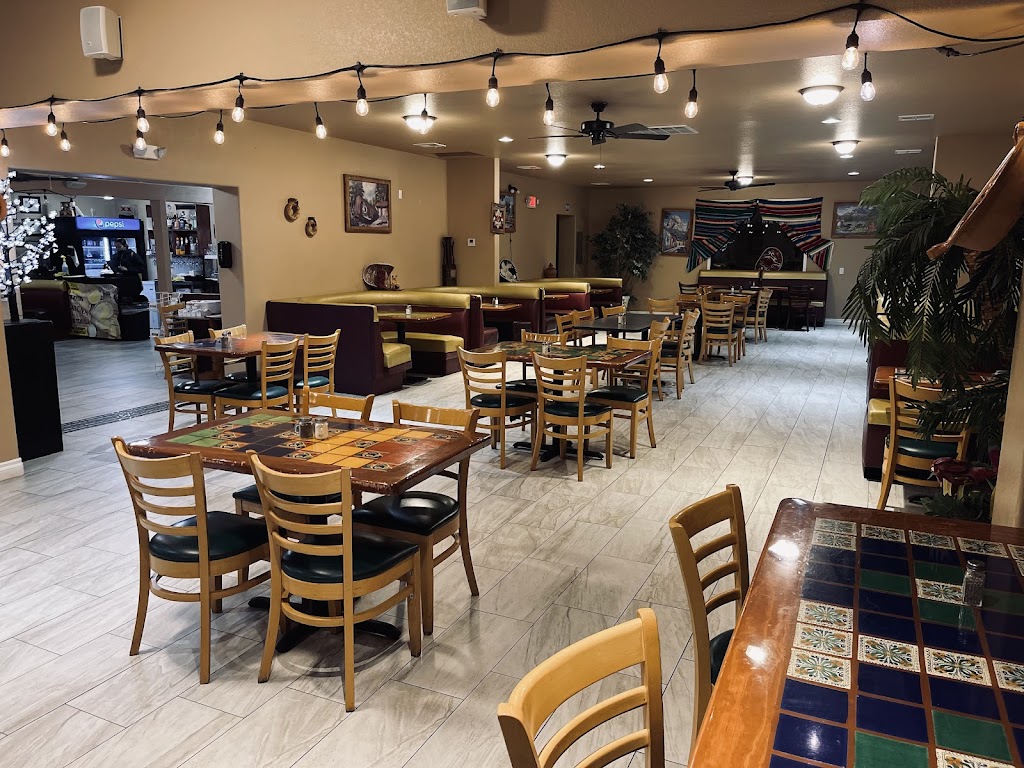 El Jefes Restaurant | restaurant | 1560 E Calvada Blvd, Pahrump, NV 89048, USA | 7755376034 OR +1 775-537-6034