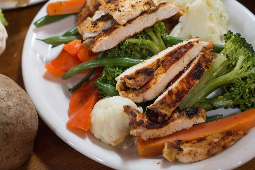 Pinocchios Bar & Grill | restaurant | 4820 Vista Blvd, Sparks, NV 89436, USA | 7756260101 OR +1 775-626-0101