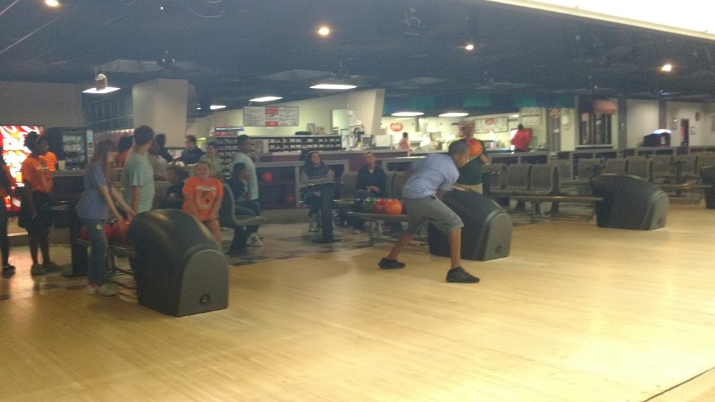 Jacs Bowling Lanes | meal takeaway | 406 Connell Rd, Valdosta, GA 31602, USA | 2292422695 OR +1 229-242-2695