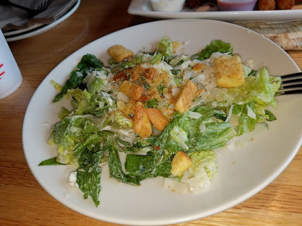 Applebees Grill + Bar | restaurant | 11900 Iron Bridge Plaza, Chester, VA 23831, USA | 8047784722 OR +1 804-778-4722