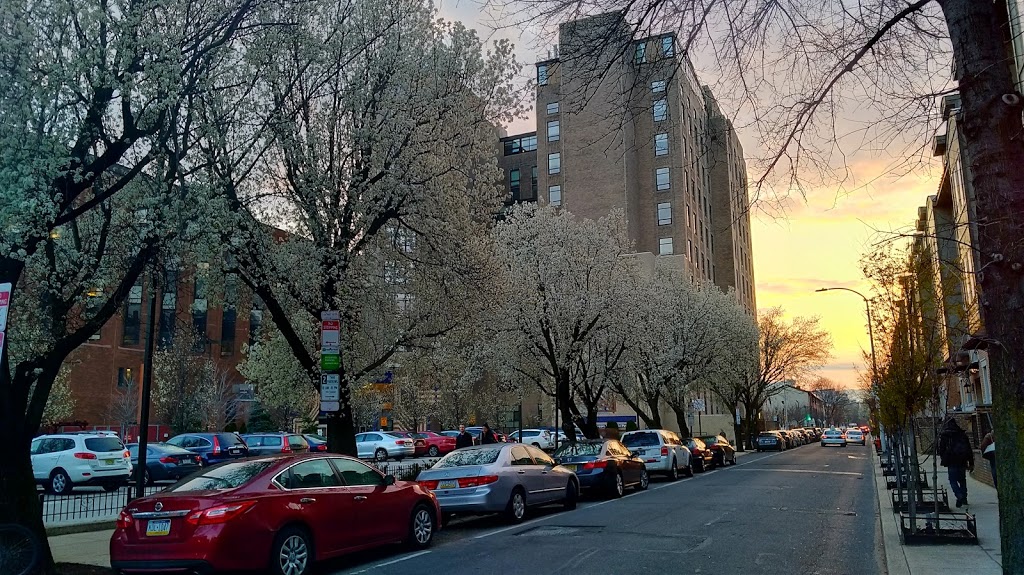 SouthGate | restaurant | 1801 Lombard St, Philadelphia, PA 19146, USA | 2155608443 OR +1 215-560-8443