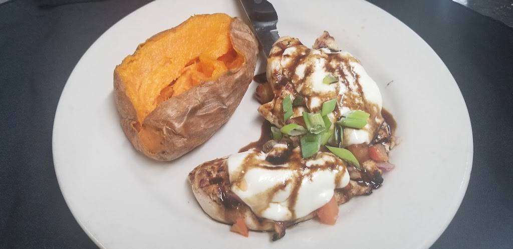 Packinghouse Dining Restaurant | restaurant | 441 Mulberry St, Galesburg, IL 61401, USA | 3093426868 OR +1 309-342-6868