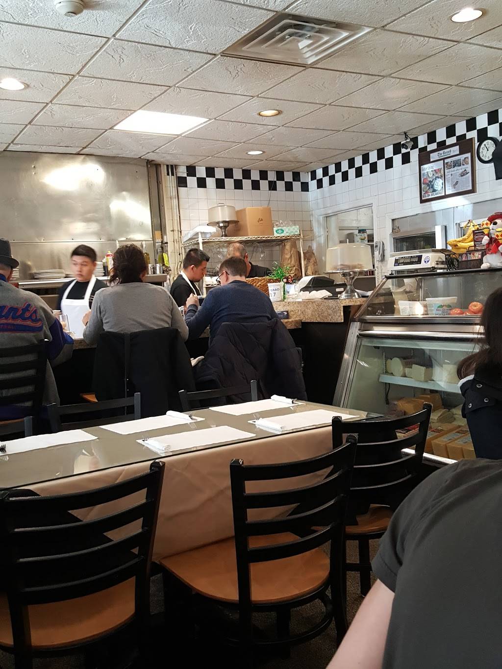 Steve & Andreas | restaurant | 298 Park Ave, Rutherford, NJ 07070, USA | 2019397668 OR +1 201-939-7668