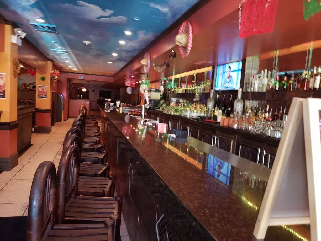 La Quinta de los Reyes Fine Mexican Restaurant & Bar | restaurant | 6431 Cermak Rd, Berwyn, IL 60402, USA | 7084844689 OR +1 708-484-4689