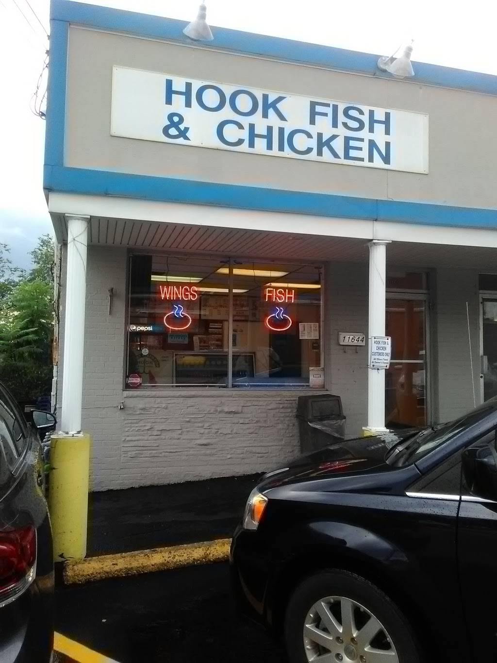 Hook Fish & Chicken | restaurant | 11644 Frankstown Rd, Penn Hills, PA 15235, USA | 4122428156 OR +1 412-242-8156