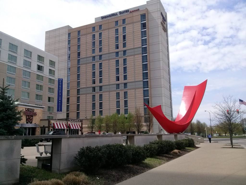 TGI Fridays | restaurant | 501 W Washington Street, Indianapolis, IN 46204, USA | 3176858443 OR +1 317-685-8443