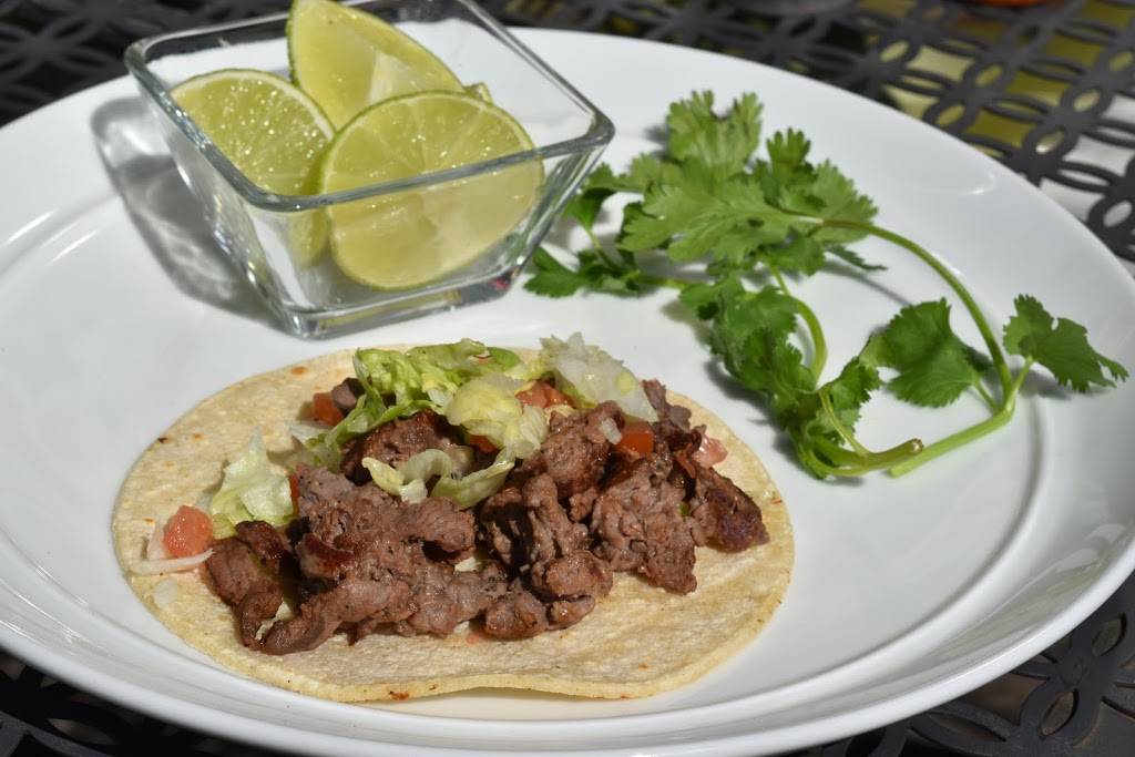 Tacos Y Mariscos Gio | restaurant | 395 S Federal Blvd, Denver, CO 80219, USA | 7205777849 OR +1 720-577-7849