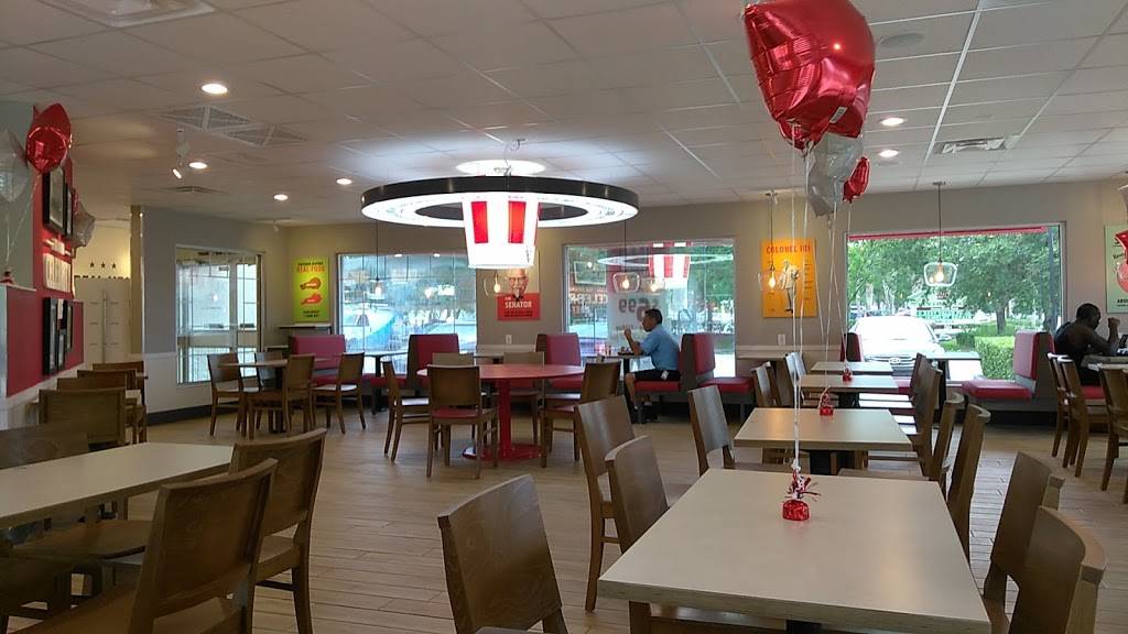 KFC | restaurant | 246 S.W, SW Port St Lucie Blvd, Port St. Lucie, FL 34984, USA | 7723403746 OR +1 772-340-3746