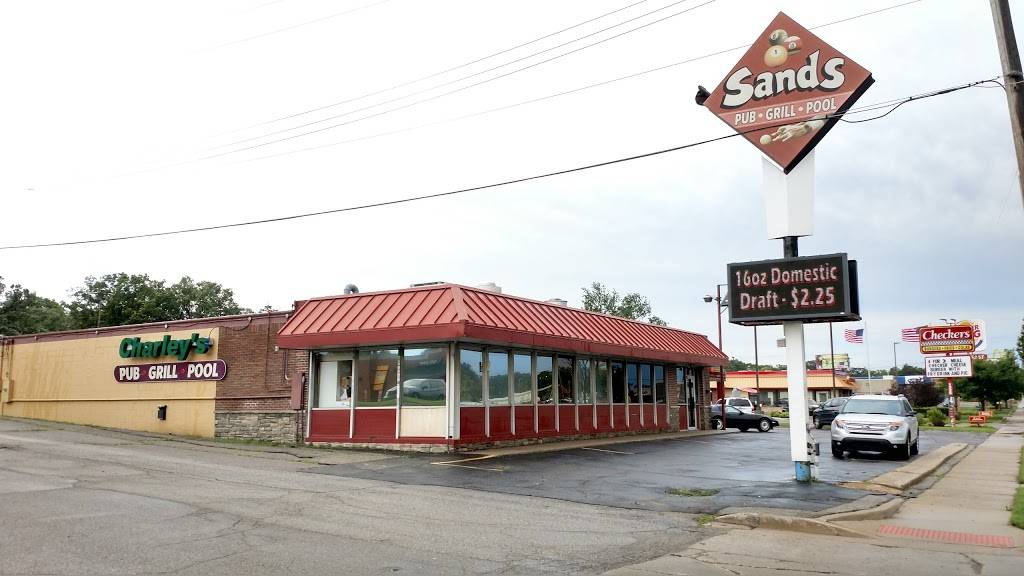 Charley’s Pub & Grill | restaurant | 1339 28th St SW, Wyoming, MI 49509, USA | 6165380810 OR +1 616-538-0810
