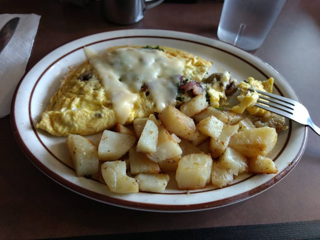 Country Kitchen | restaurant | 17500 Vierra Canyon Rd, Prunedale, CA 93907, USA | 8316632698 OR +1 831-663-2698