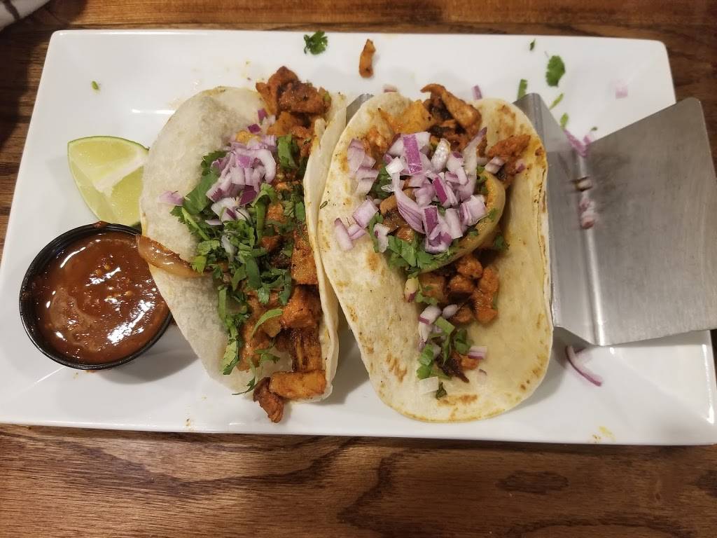 Las Cañadas | restaurant | 907 N Truman Blvd, Crystal City, MO 63019, USA | 6363372786 OR +1 636-337-2786