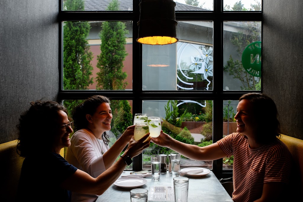 Chestnut Hill Brewing Company Taproom | restaurant | 8231 Germantown Ave, Philadelphia, PA 19118, USA | 2152470330 OR +1 215-247-0330