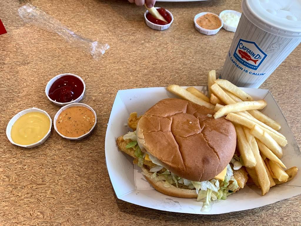 Captain Ds | restaurant | 161 Tanger Outlets Blvd, Pooler, GA 31322, USA | 9124500037 OR +1 912-450-0037