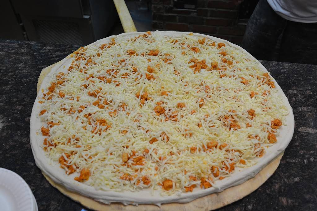 Peppinos Pizza | restaurant | 4701 White Plains Rd, Bronx, NY 10470, USA | 7189947543 OR +1 718-994-7543