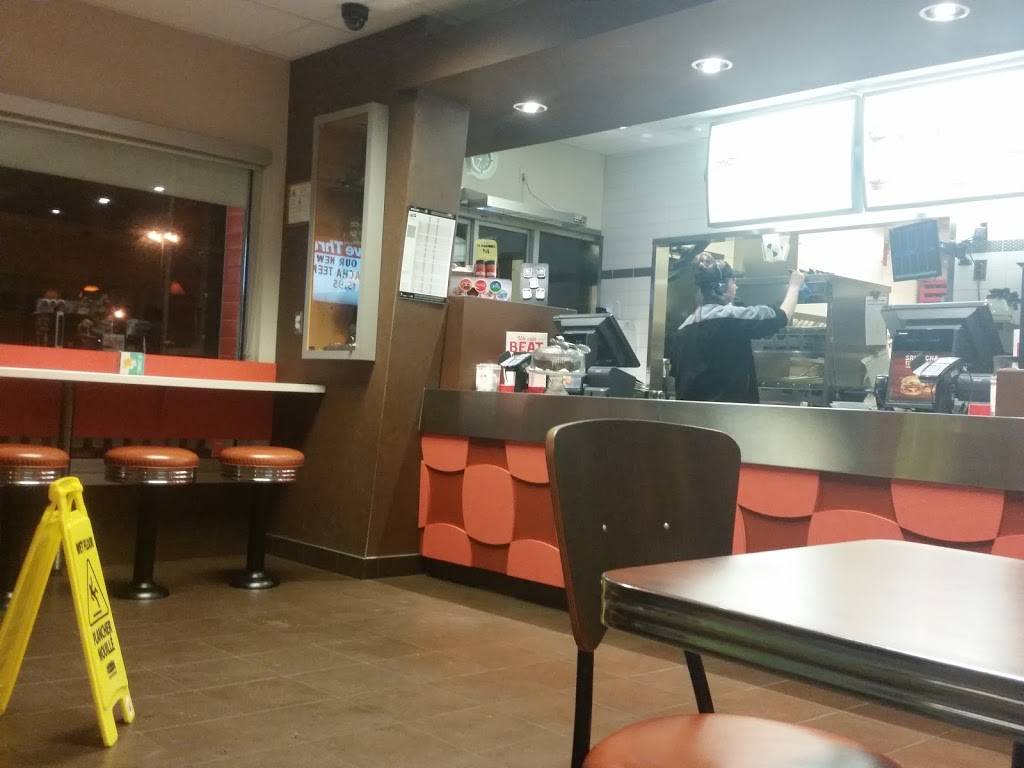 A&W Canada | restaurant | 806 Niagara St, Welland, ON L3C 5Z4, Canada | 2898207925 OR +1 289-820-7925