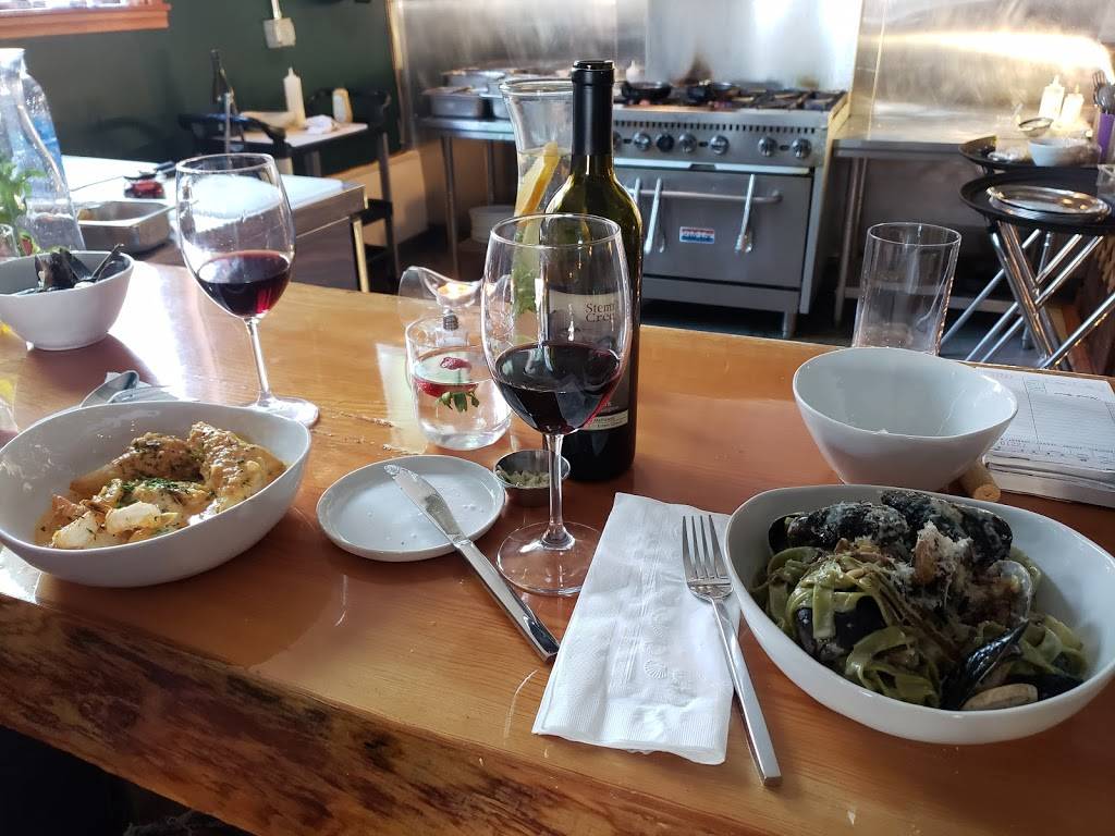 Crow Island Farms | restaurant | 27008 102nd Ave NW, Stanwood, WA 98292, USA | 3605723249 OR +1 360-572-3249