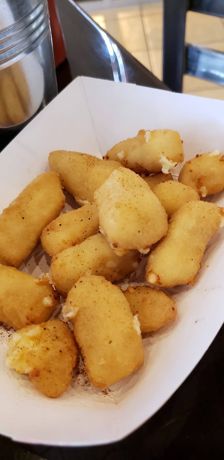 Shorty And Wags Original Chicken Wings | restaurant | 860 E Warner Rd, Gilbert, AZ 85296, USA | 4805070910 OR +1 480-507-0910