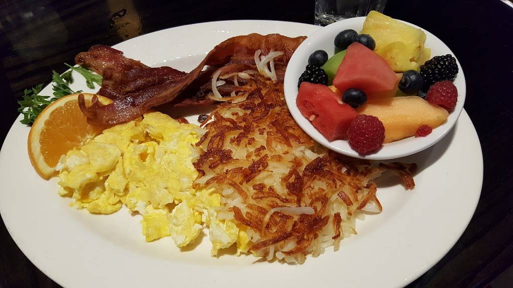 River Rock Casino | restaurant | 3250 CA-128, Geyserville, CA 95441, USA | 8778837777 OR +1 877-883-7777