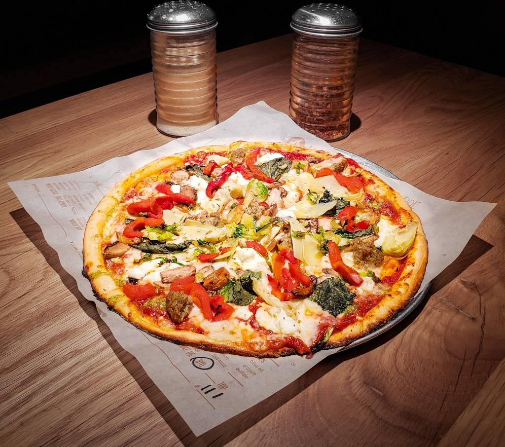 Blaze Pizza | meal takeaway | 4118 Summit Plaza Dr, Louisville, KY 40241, USA | 5024969213 OR +1 502-496-9213
