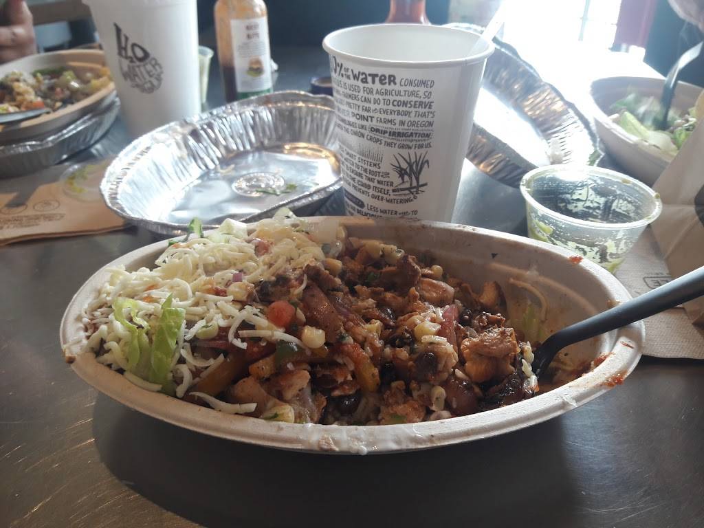 Chipotle Mexican Grill | restaurant | 3455 Salida St unit d, Aurora, CO 80011, USA | 3033712334 OR +1 303-371-2334