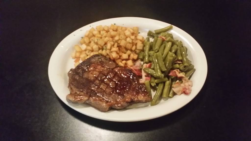 Old School Cafe and Bakery | restaurant | 304 E 4th St, Huntingburg, IN 47542, USA | 8126834392 OR +1 812-683-4392