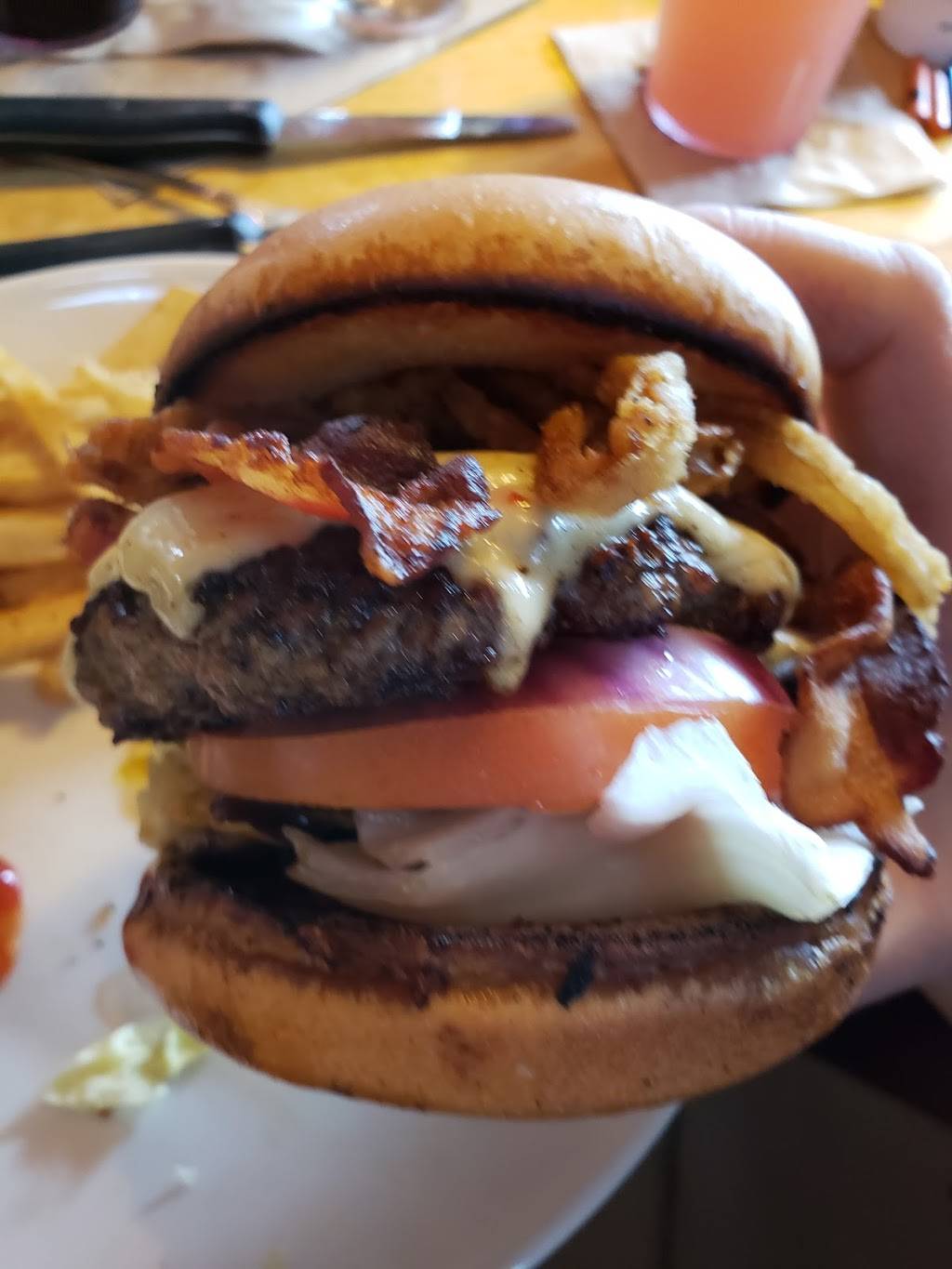 Applebees Grill + Bar | restaurant | 5100 E Morgan Ave, Evansville, IN 47715, USA | 8124710942 OR +1 812-471-0942