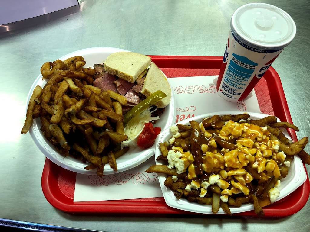 Poutinerie Labelle province | restaurant | 1675 Tenth Line Rd, Orléans, ON K1E 3P6, Canada | 6135909199 OR +1 613-590-9199