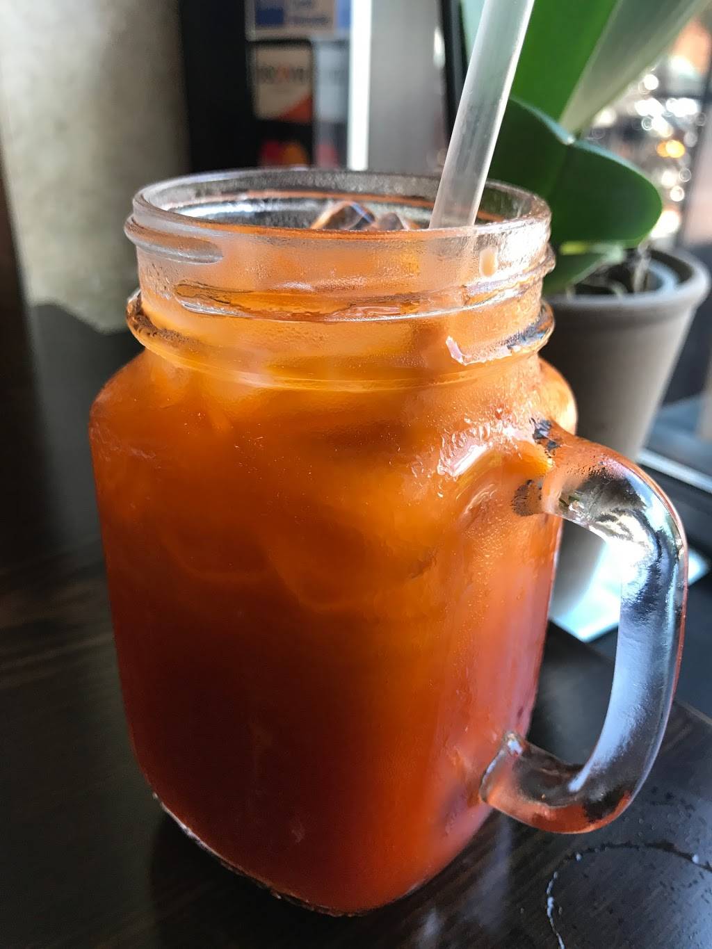 Buuz Thai Eatery | restaurant | 1926 Wilson Blvd, Arlington, VA 22201, USA | 7038753998 OR +1 703-875-3998