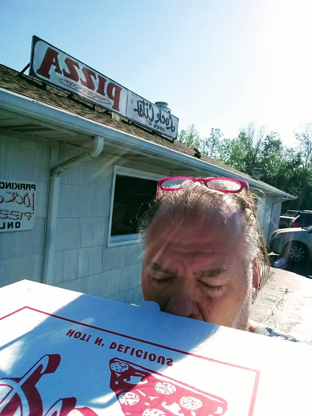 Lock City Pizza | restaurant | 379 Davison Rd, Lockport, NY 14094, USA | 7164333413 OR +1 716-433-3413