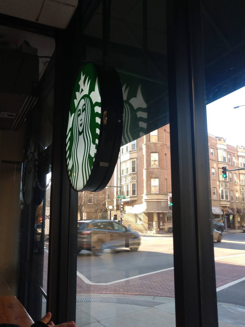 Starbucks | cafe | 2063 N Clark St, Chicago, IL 60614, USA | 7735256231 OR +1 773-525-6231