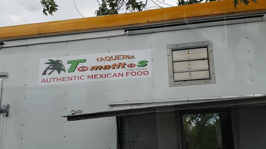 Taqueria Tomatitos food truck | restaurant | 595 N 10th St, Plainwell, MI 49080, USA | 2313019215 OR +1 231-301-9215