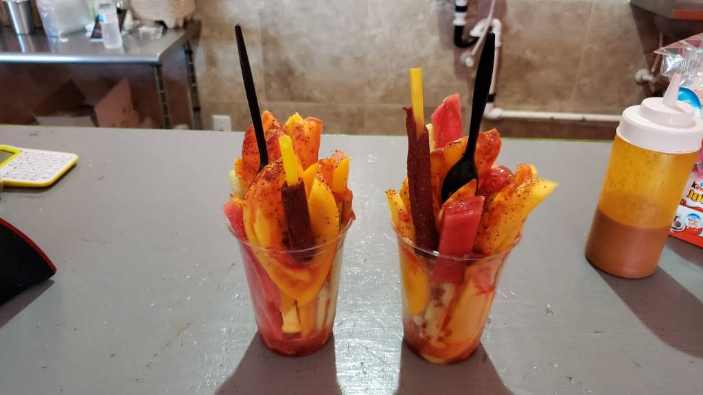 Raspados y Neveria - Mi Trailita | restaurant | 309 E Main St, Avondale, AZ 85323, USA | 6232138053 OR +1 623-213-8053