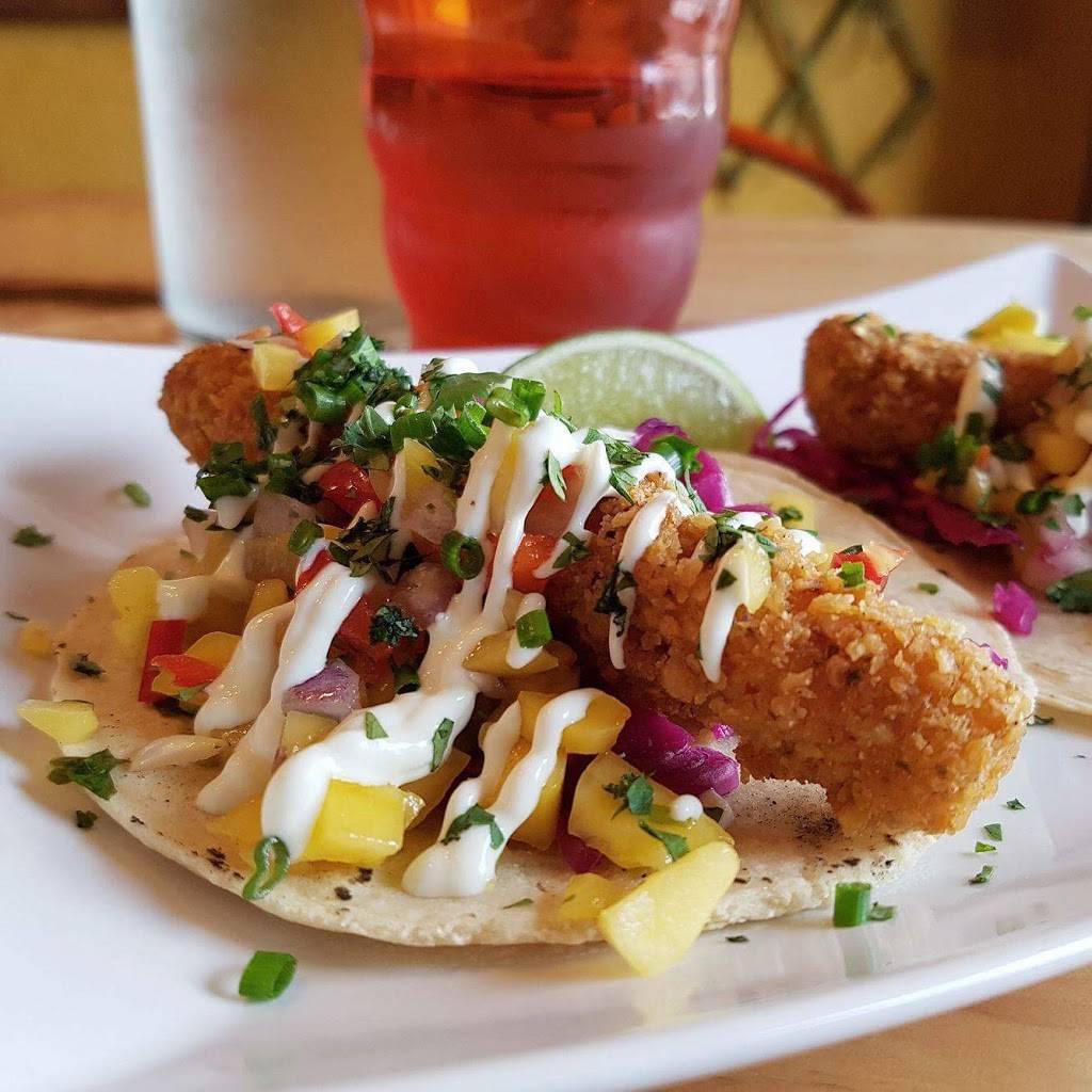 Ola Cocina Taqueria | restaurant | 62 Barrette St, Vanier, ON K1L 8A5, Canada | 6137466222 OR +1 613-746-6222