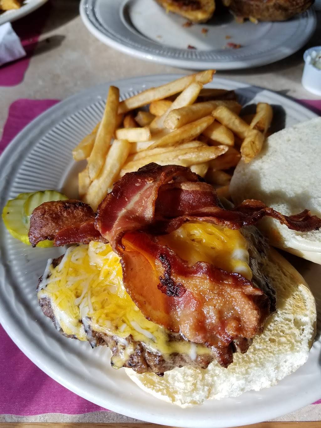 North Hanover Grille | restaurant | 37 N Hanover St, Carlisle, PA 17013, USA | 7172415517 OR +1 717-241-5517