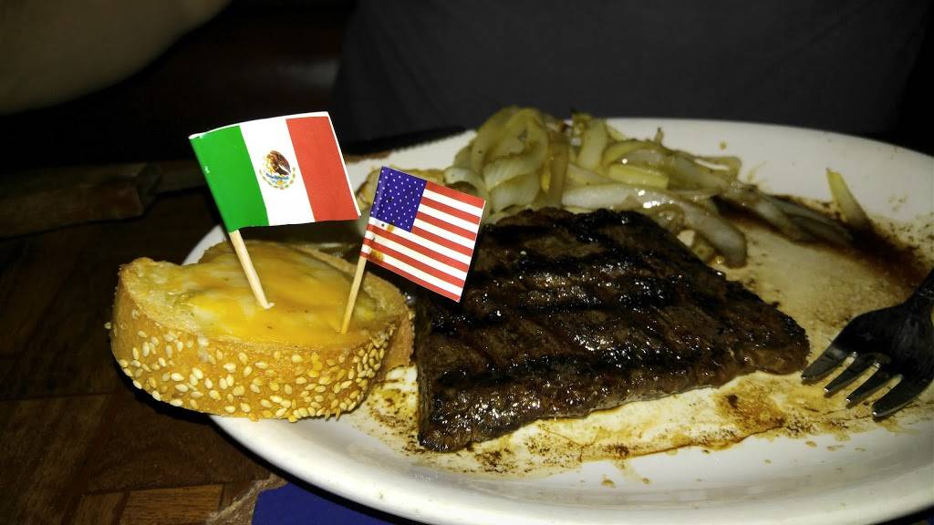 Carlos & Pepes | restaurant | 1302 SE 17th St, Fort Lauderdale, FL 33316, USA | 9544678335 OR +1 954-467-8335